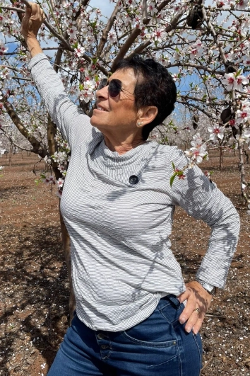 חולצה אלגנטית מבוקשת